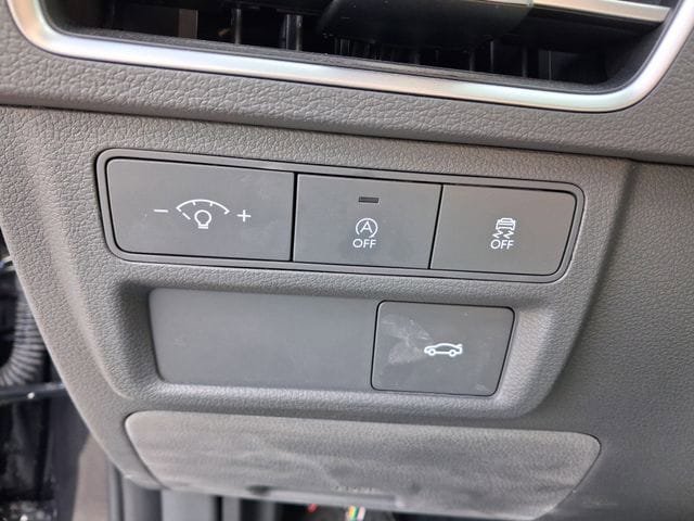 Used 2025 Hyundai Sonata SE FWD image 26