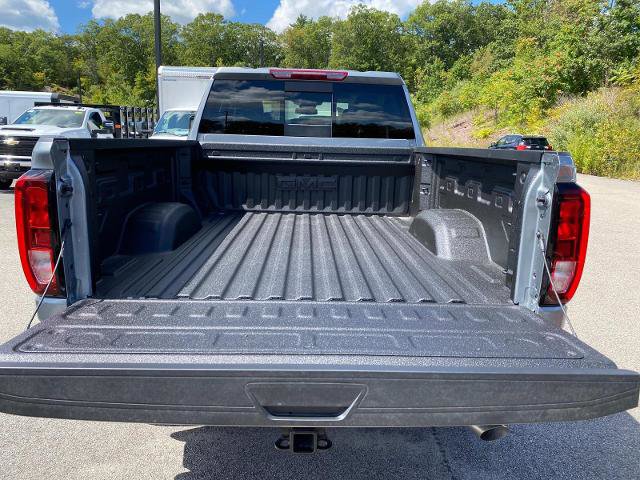 New 2026 GMC Sierra 2500 SLE w/ SLE Value Package; image 5