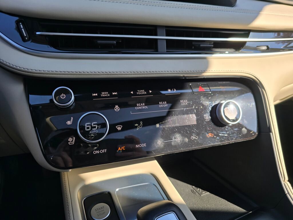 Certified 2023 INFINITI QX60 Luxe w/ Cargo Package image 31