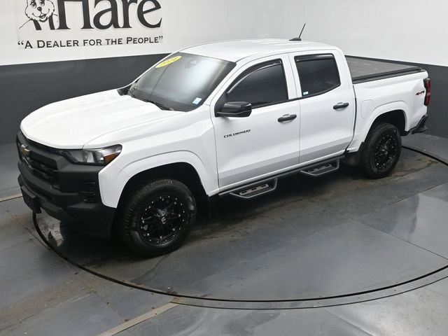 Used 2024 Chevrolet Colorado W/T w/ Safety Package image 43