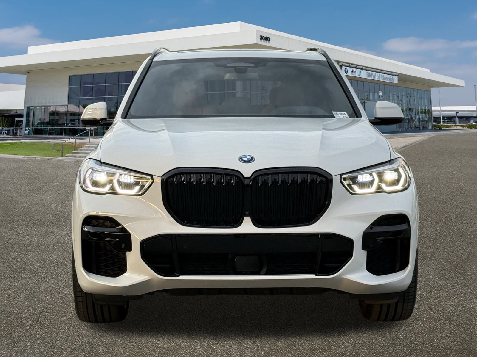 Certified 2023 BMW X5 xDrive45e w/ Executive Package image 3