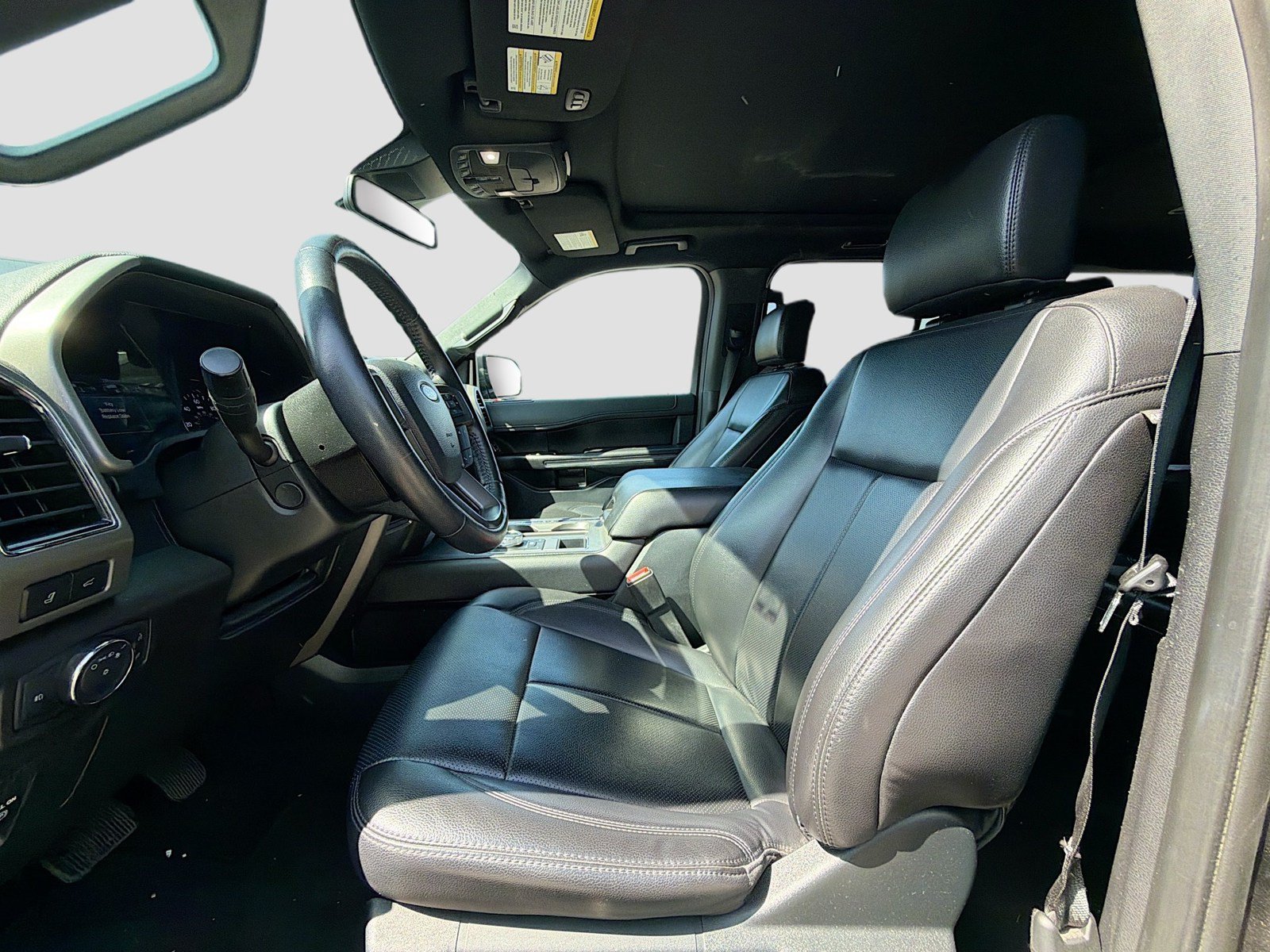 Used 2020 Ford Expedition XLT w/ Equipment Group 202A RWD image 13