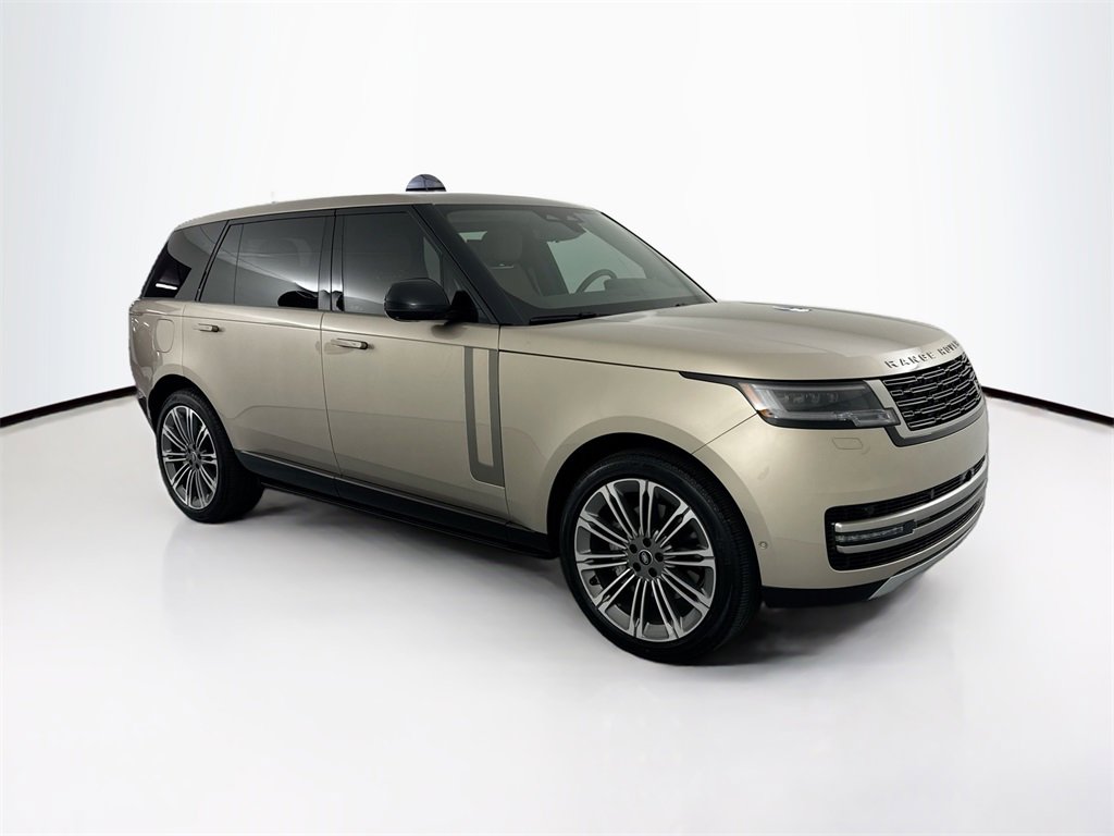 Used 2025 Land Rover Range Rover Long Wheelbase SE image 3