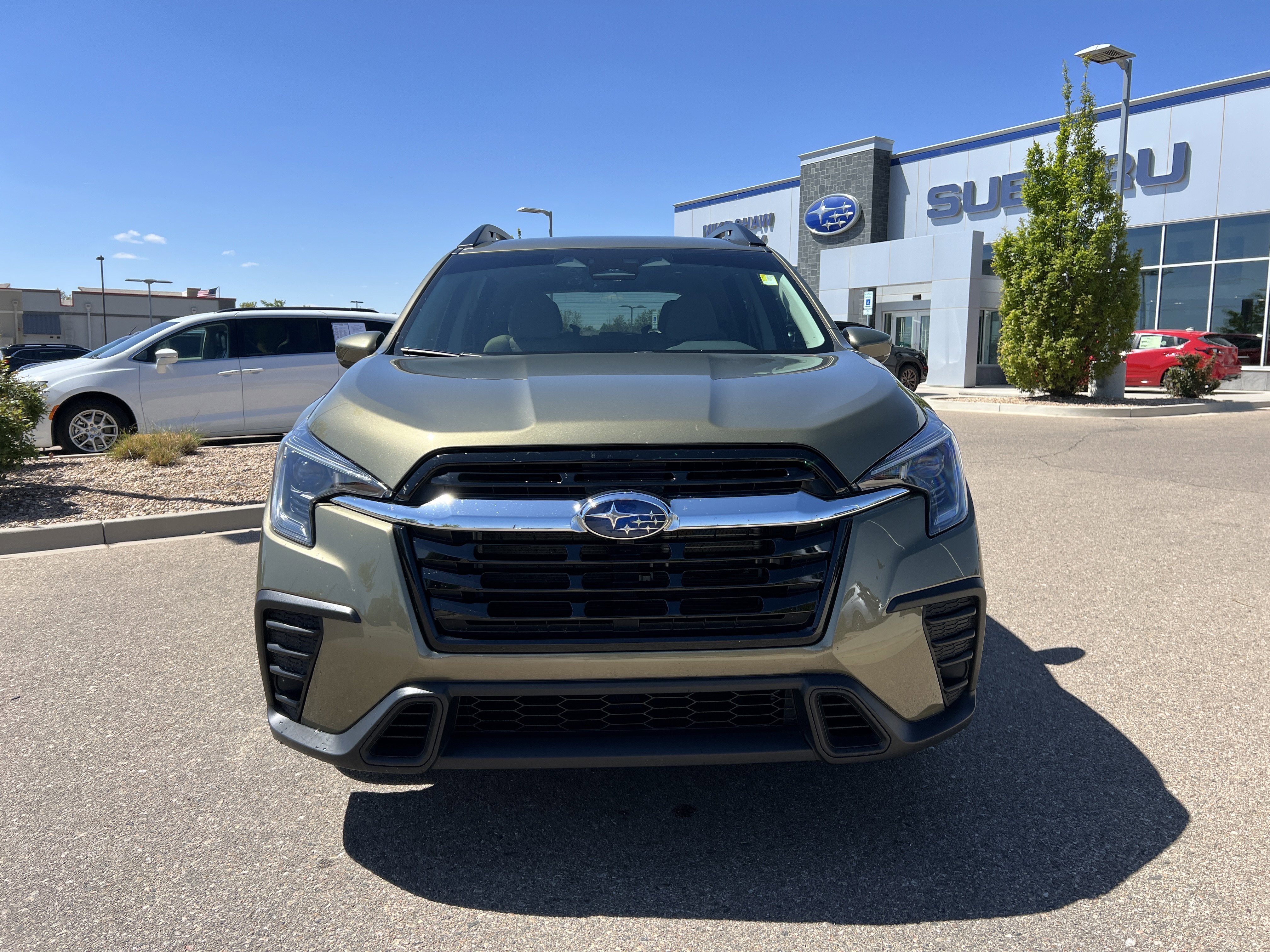 Used 2024 Subaru Ascent Premium w/ Convenience Package AWD/4WD image 12
