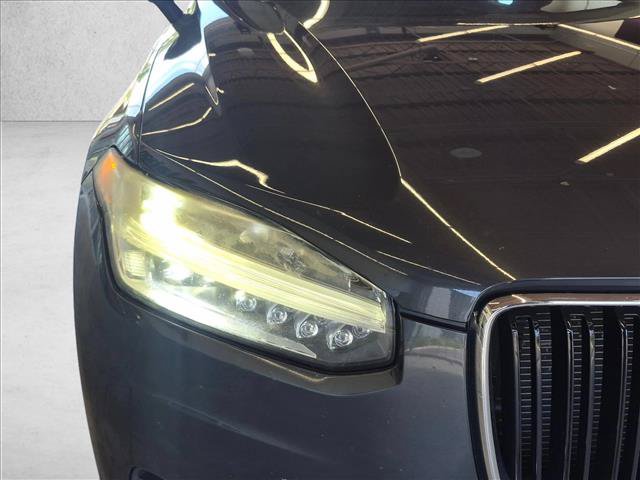 Used 2017 Volvo XC90 T5 Momentum w/ Vision Package FWD image 9