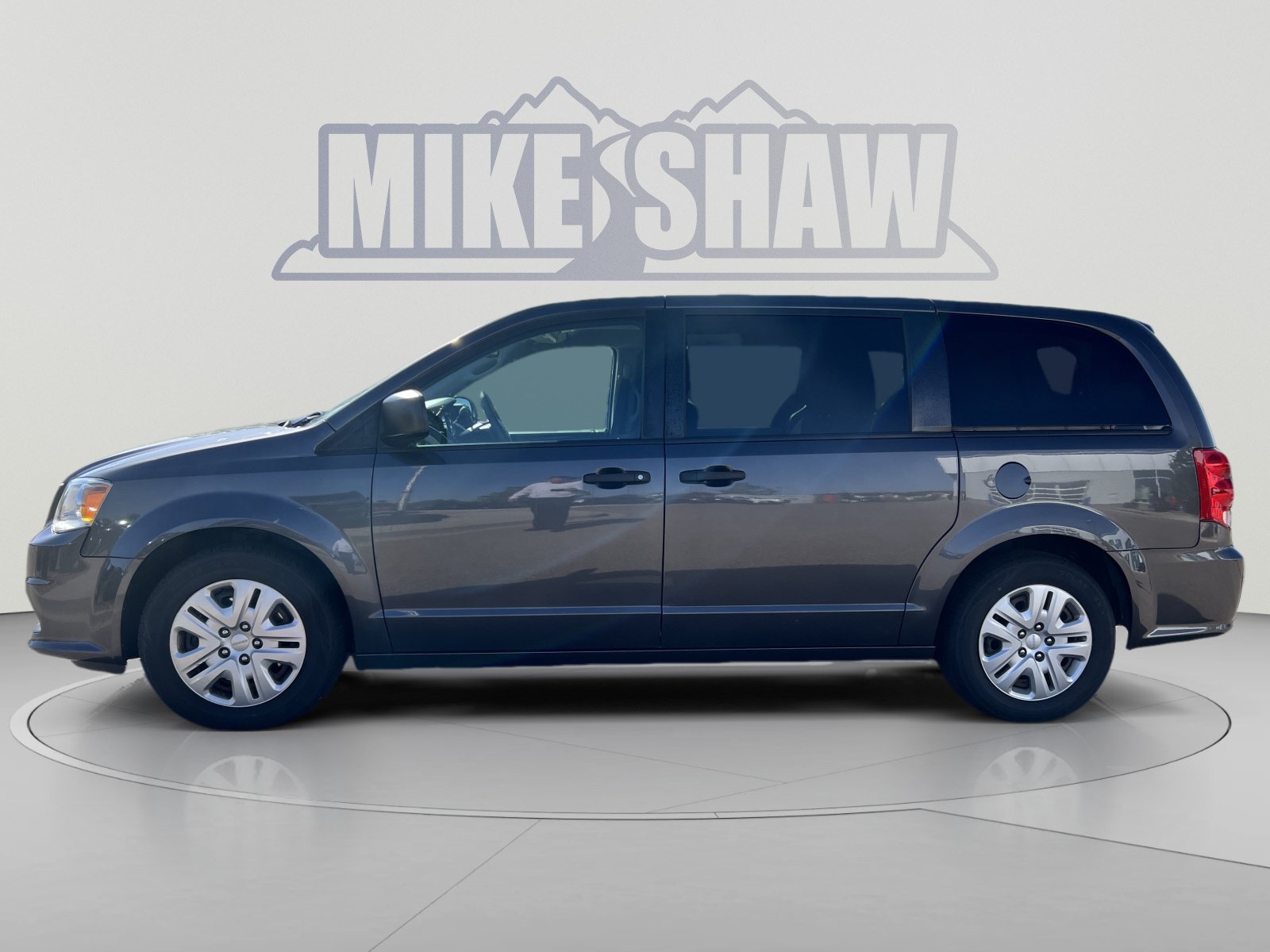 Used 2020 Dodge Grand Caravan SE w/ UConnect Hands-Free Group FWD image 13