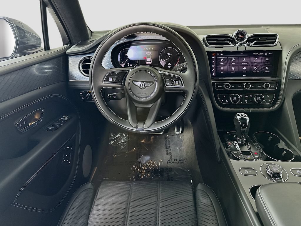 Used 2023 Bentley Bentayga AWD/4WD image 25