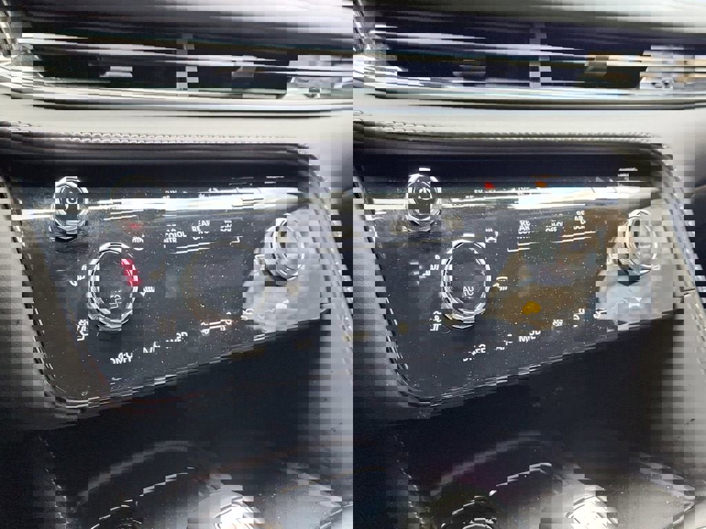 Used 2022 INFINITI QX60 Sensory w/ Cargo Package image 28