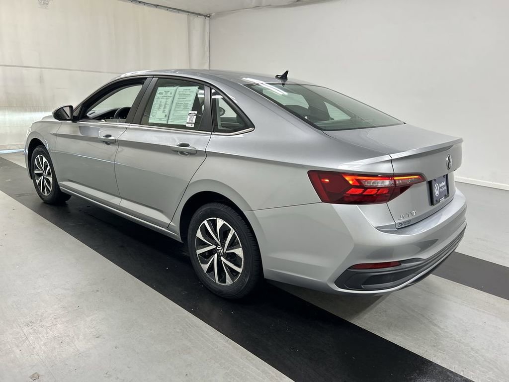 Certified 2023 Volkswagen Jetta S FWD image 7