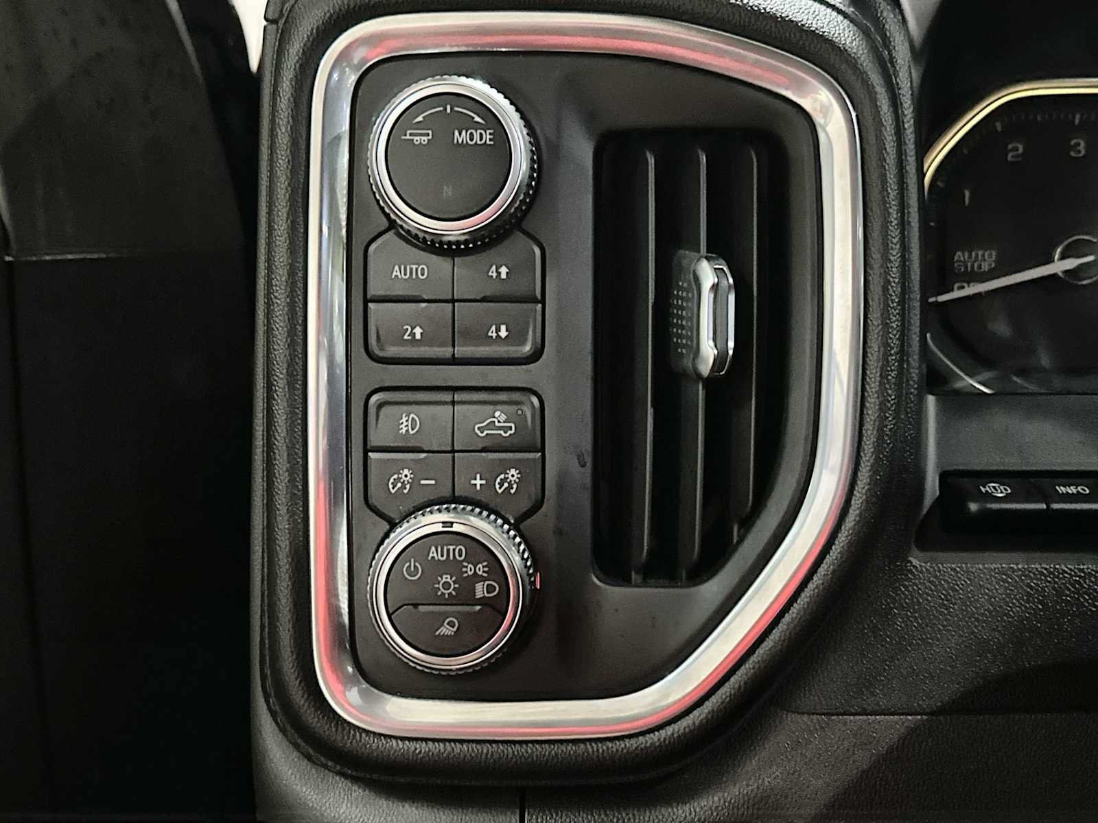 Certified 2021 GMC Sierra 1500 Denali w/ Denali Ultimate Package AWD/4WD image 25