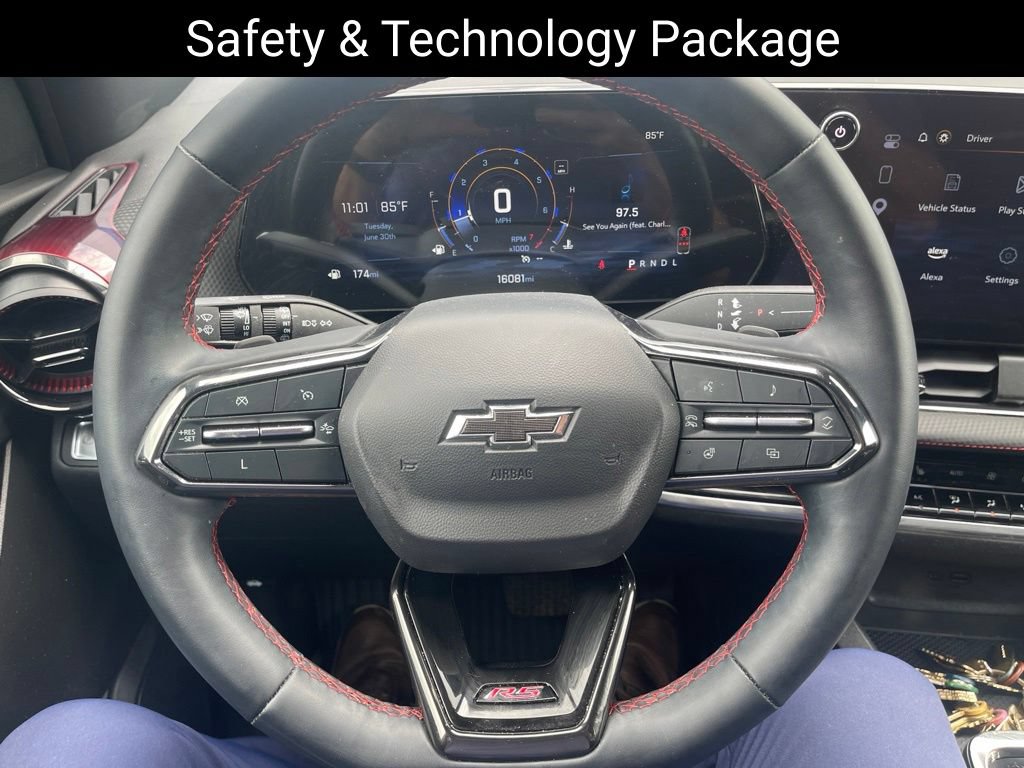 Used 2025 Chevrolet Equinox RS w/ Safety and Technology Package FWD image 14
