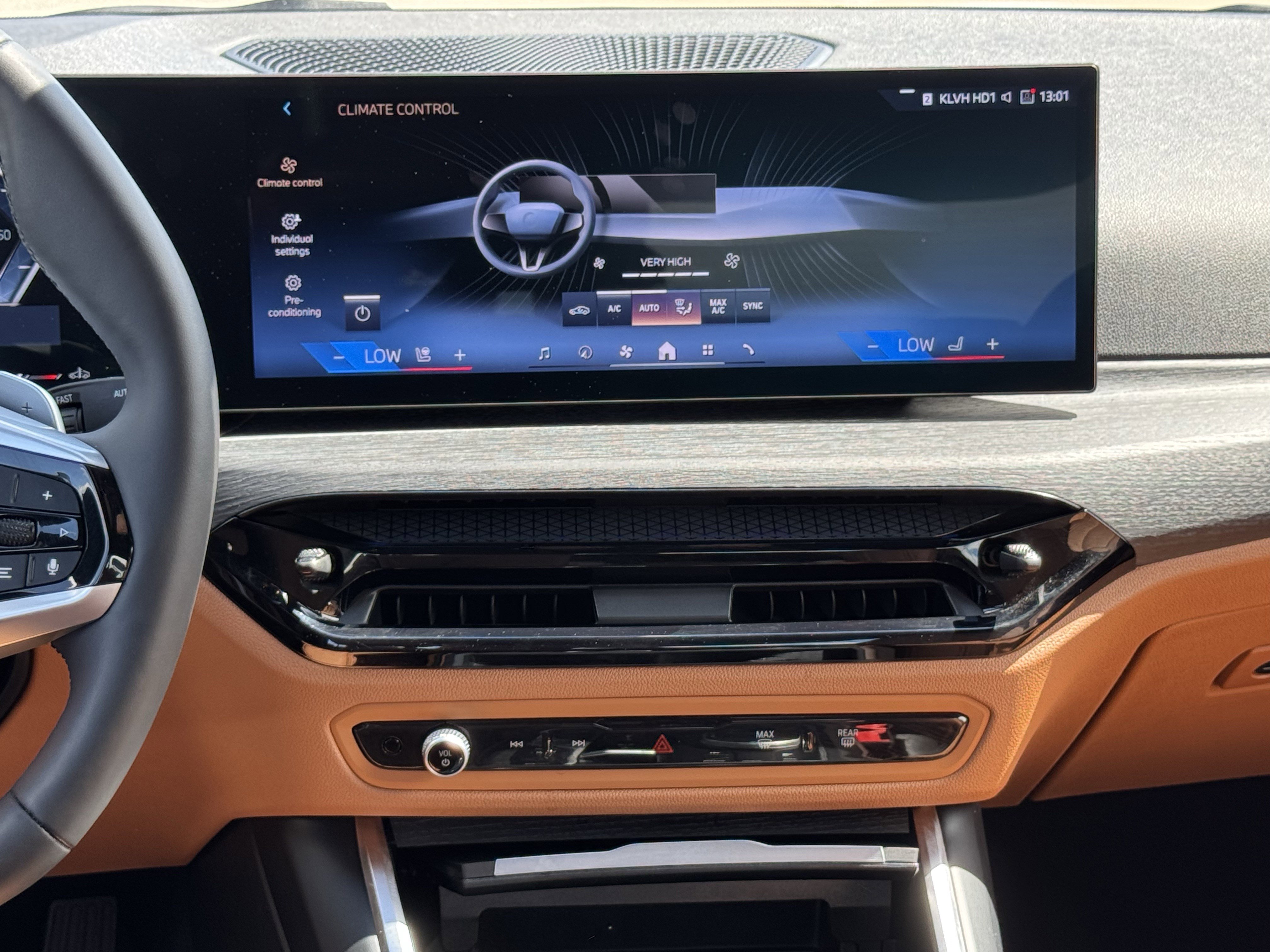 Used 2025 BMW 330i xDrive Sedan image 17