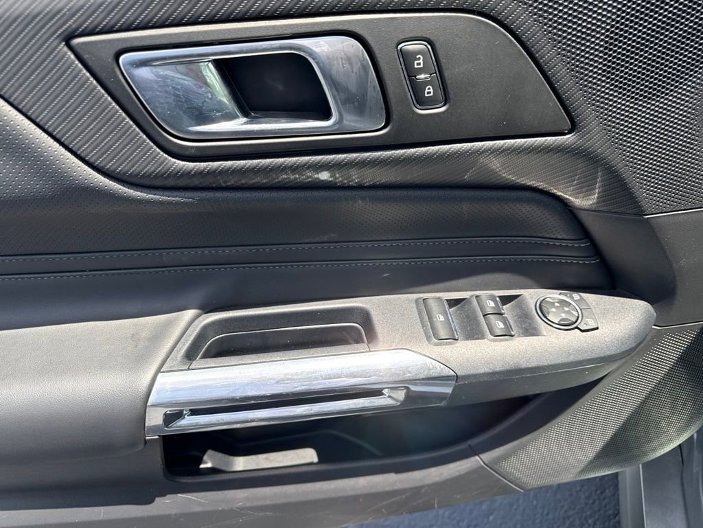 Used 2025 Ford Mustang Premium RWD image 12