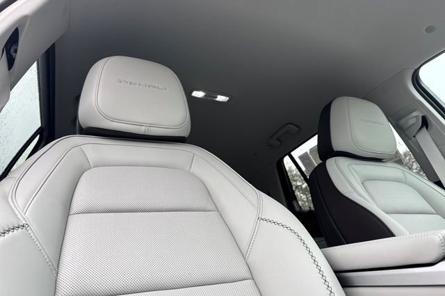 New 2026 GMC Terrain Denali w/ LPO, Floor Liner Package image 19