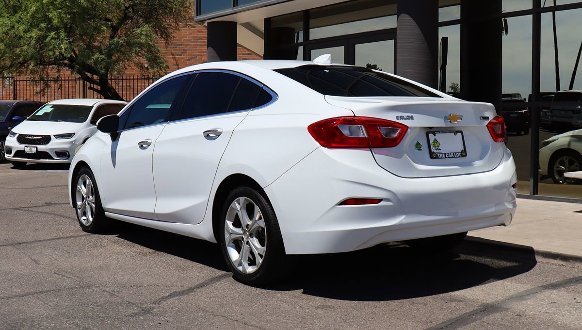 Used 2016 Chevrolet Cruze Premier FWD image 9