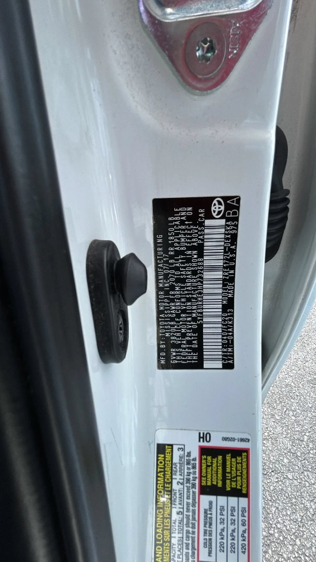 Used 2017 Toyota Corolla SE FWD image 25