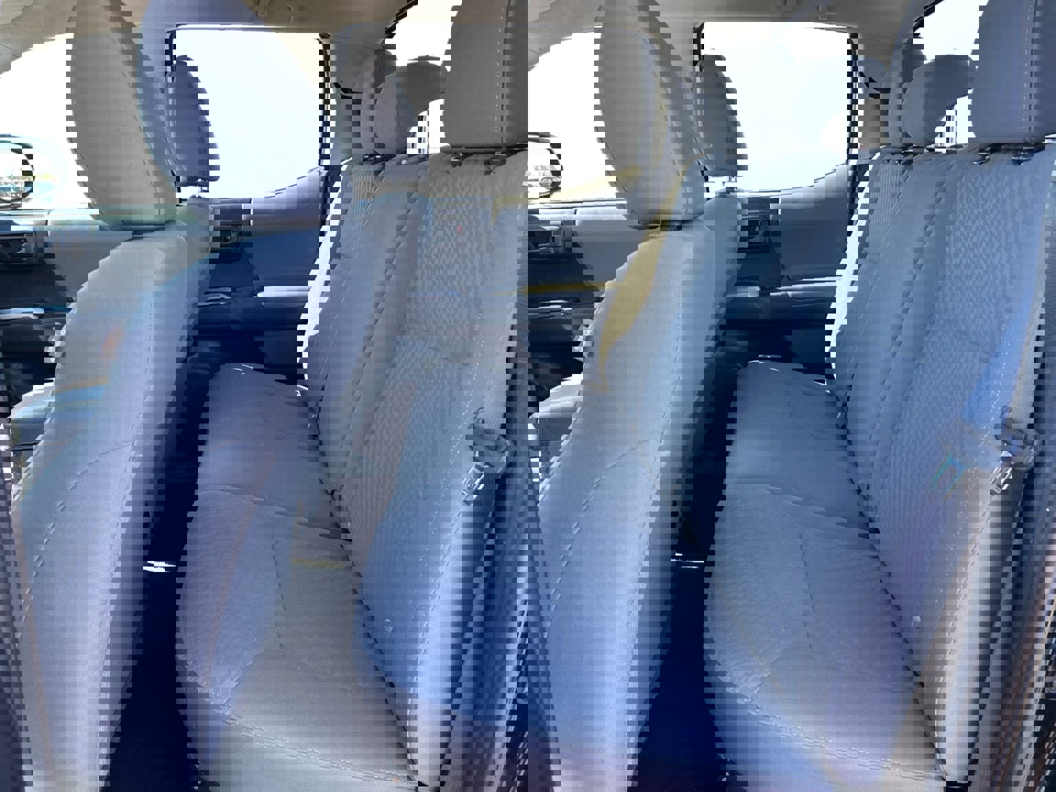 Used 2021 Toyota Tacoma SR5 w/ Technology Package image 16