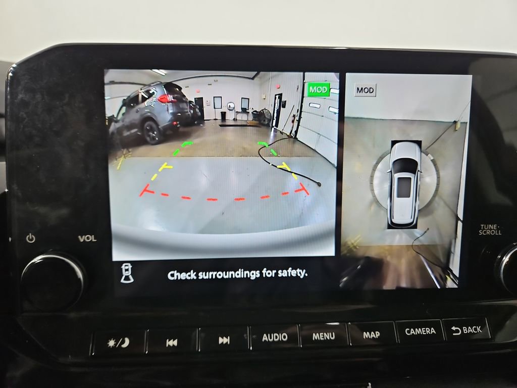 Certified 2025 Nissan Pathfinder Platinum w/ Cargo Package image 22