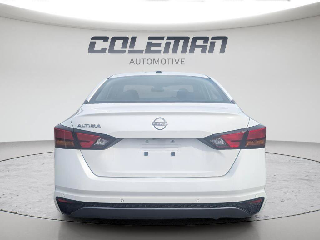 New 2026 Nissan Altima 2.5 SV FWD image 4