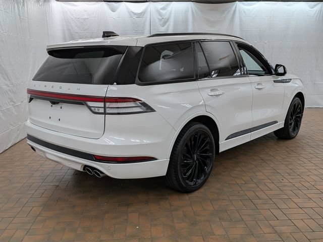 Certified 2026 Lincoln Aviator Reserve w/ Jet Appearance Package AWD/4WD image 7