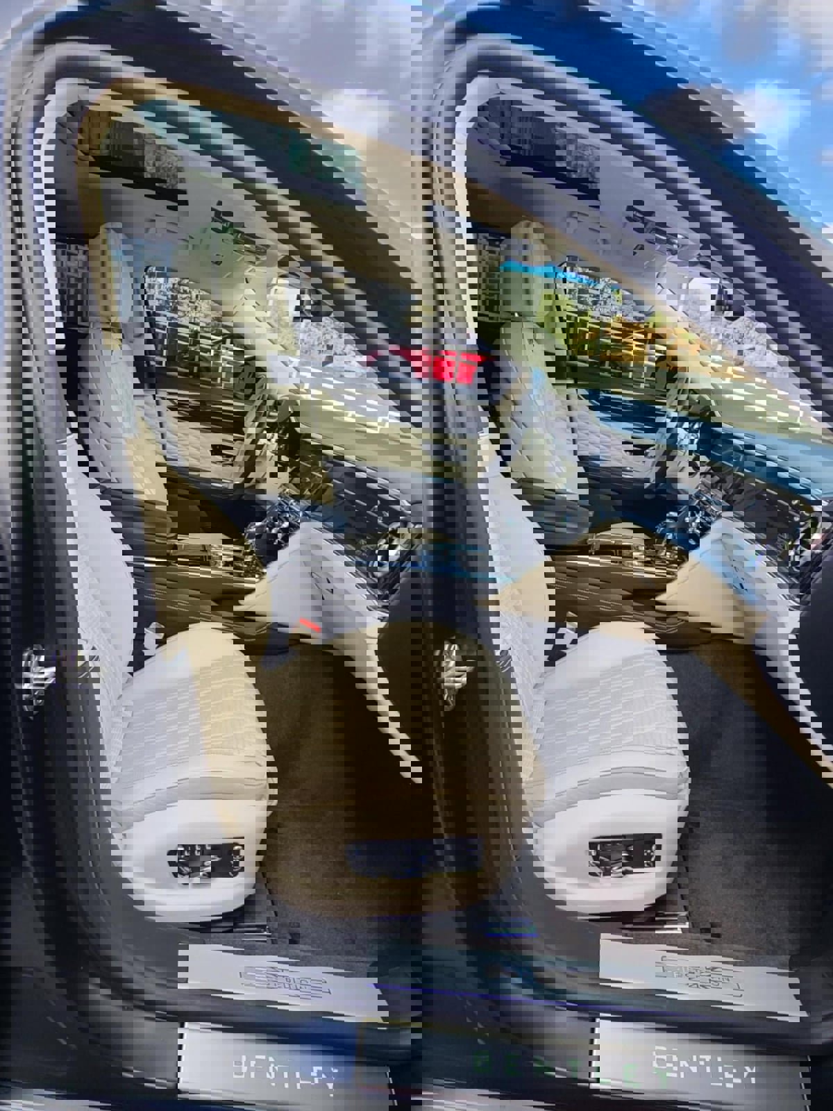 Used 2020 Bentley Flying Spur W12 image 6