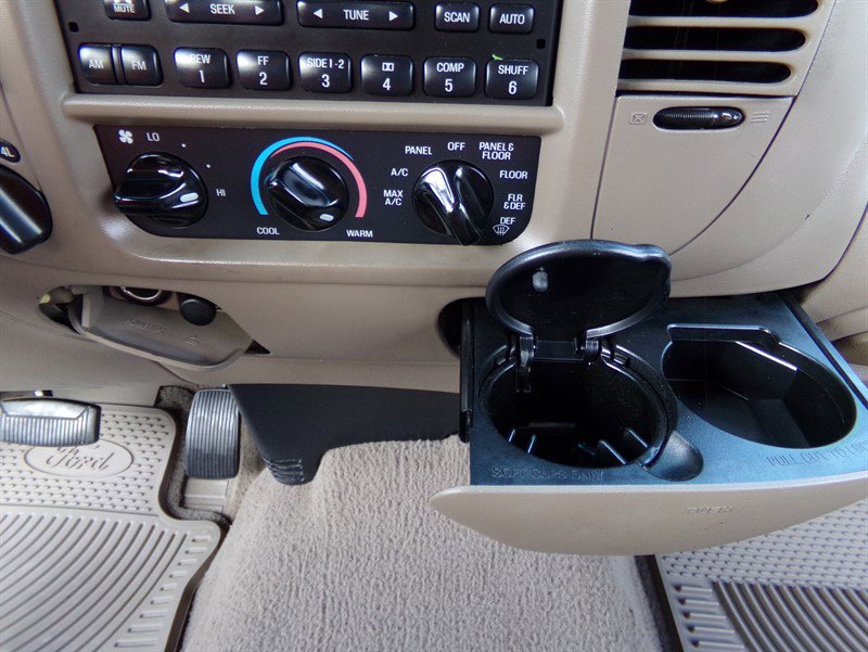 Used 2001 Ford F150 Lariat image 40