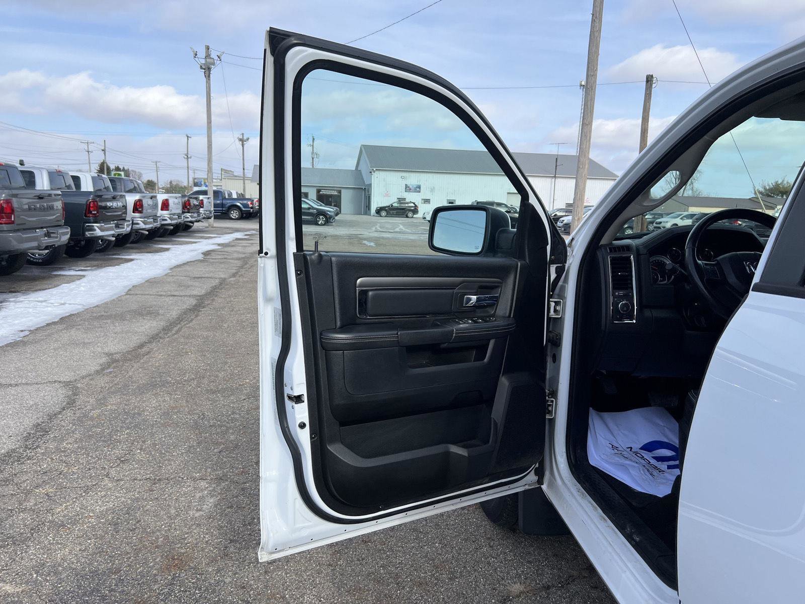 Used 2015 RAM 1500 Sport w/ Remote Start & Security Group image 11