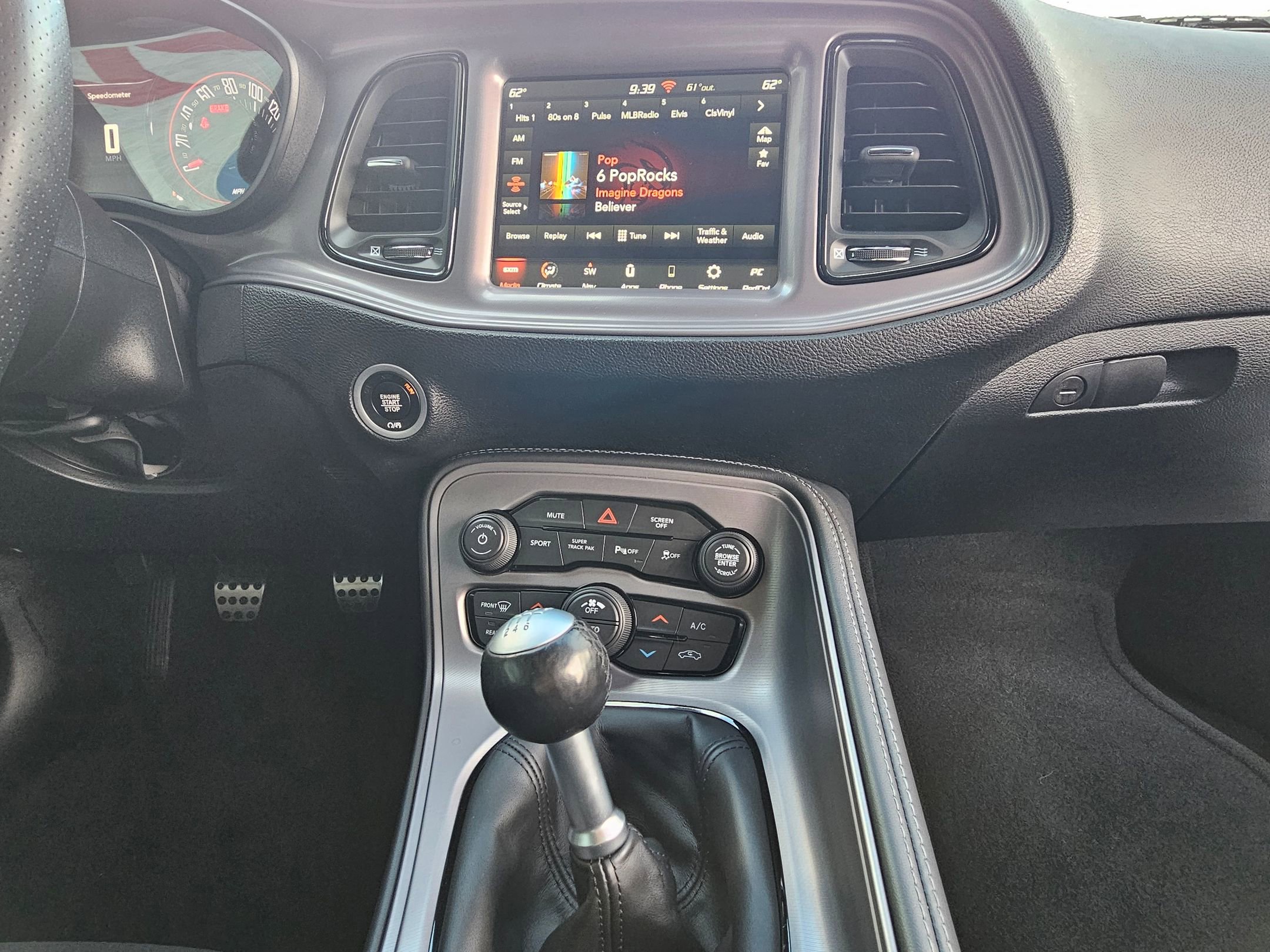 Used 2023 Dodge Challenger R/T w/ Blacktop Package image 10