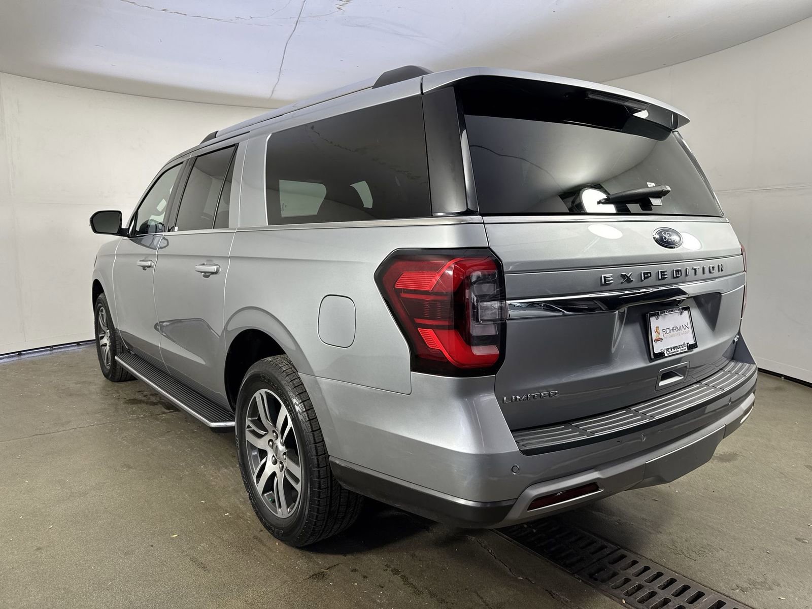Used 2022 Ford Expedition Max Limited image 31