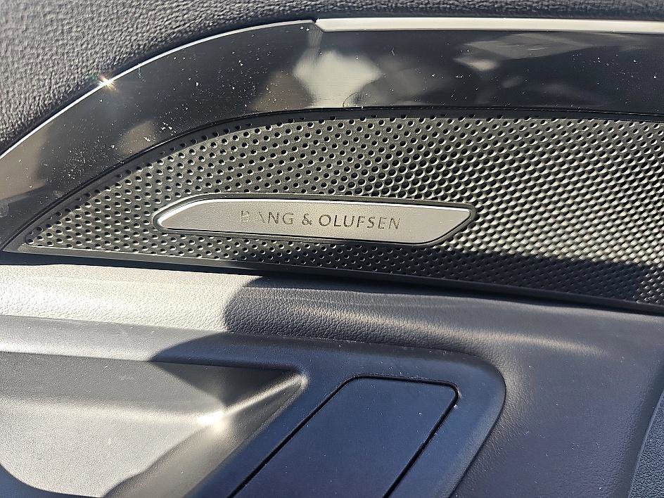 Used 2025 Audi Q5 Premium Plus w/ Premium Plus image 12