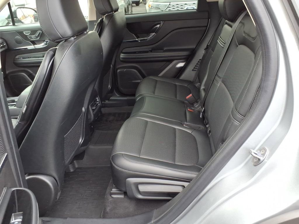 Used 2024 Lincoln Corsair AWD w/ Equipment Group 101A image 11