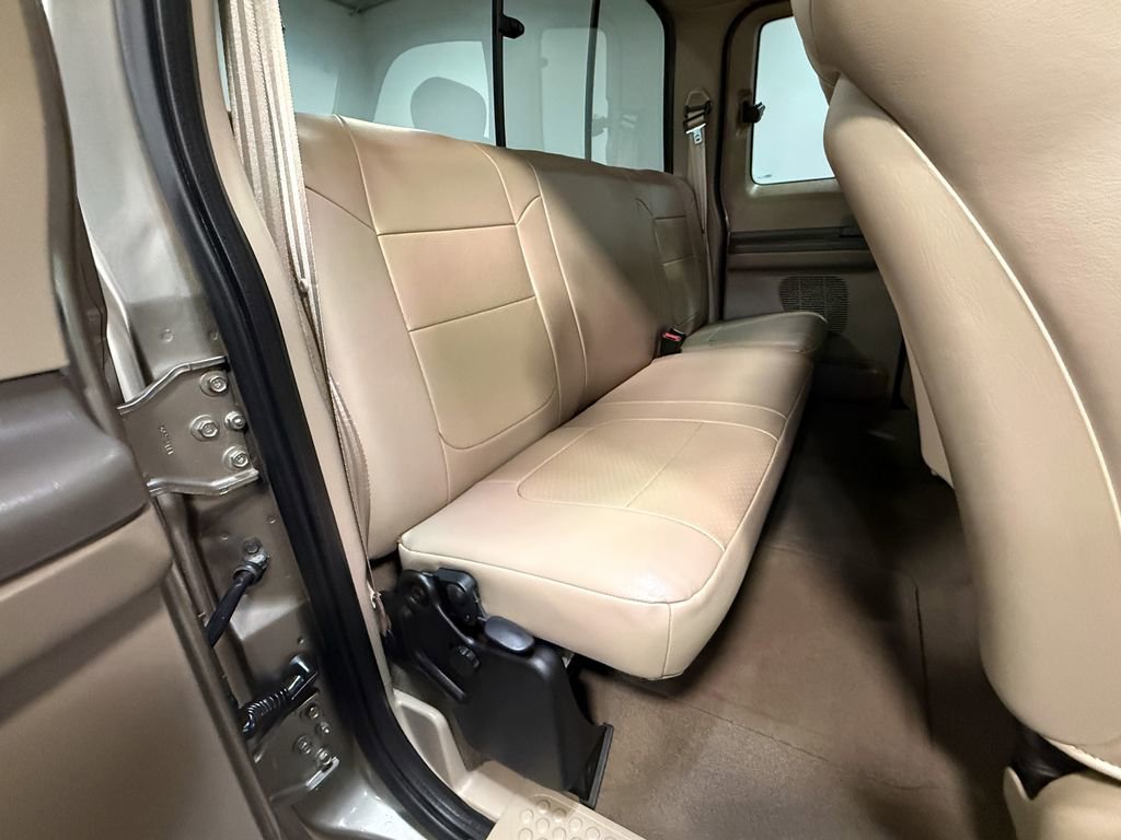 Used 2002 Ford F250 Lariat AWD/4WD image 13