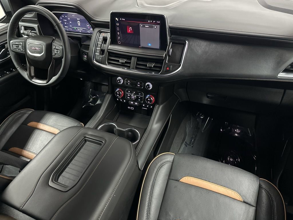 Used 2024 GMC Yukon AT4 w/ Technology Package image 12