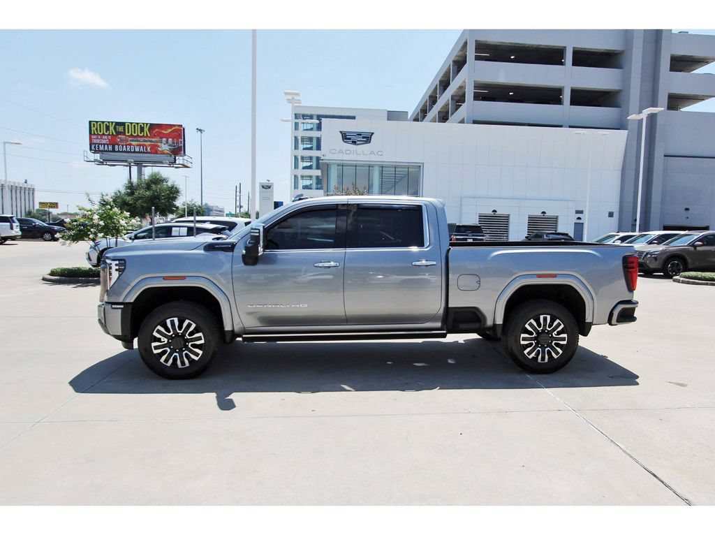 Used 2024 GMC Sierra 2500 Denali Ultimate w/ Snow Plow Prep/Camper Package AWD/4WD image 3