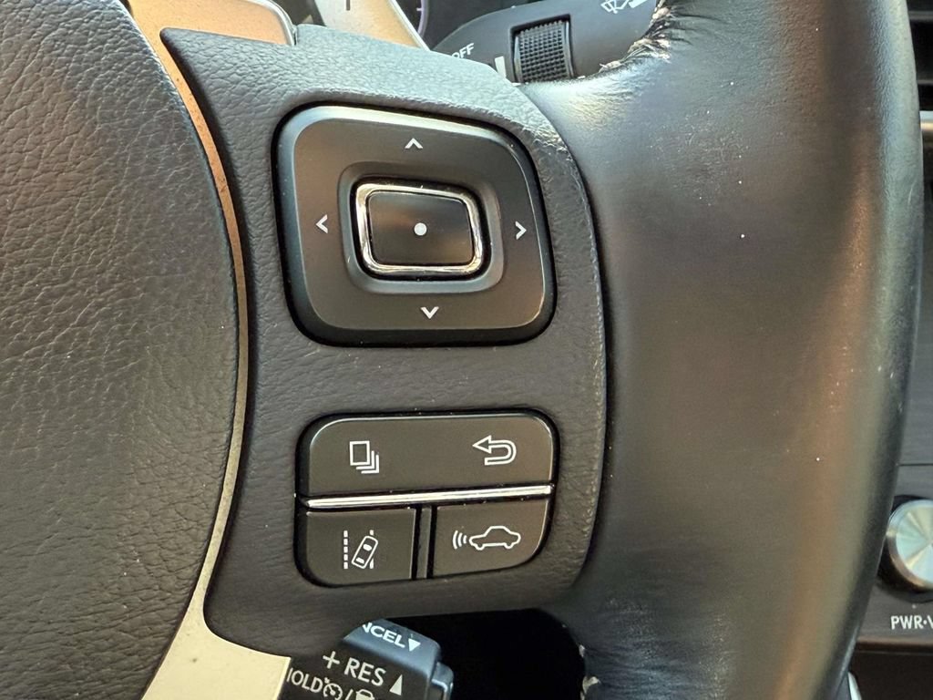 Used 2019 Lexus IS 300 AWD w/ Navigation Package image 20