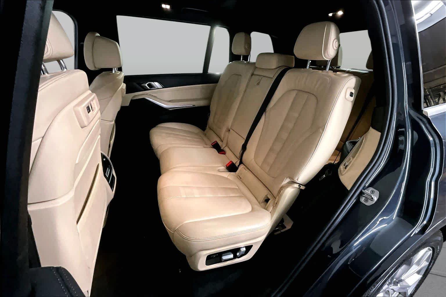 Used 2022 BMW X7 xDrive40i w/ Executive Package AWD/4WD image 21