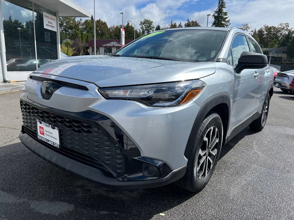 Used 2025 Toyota Corolla Cross AWD Hybrid image 8