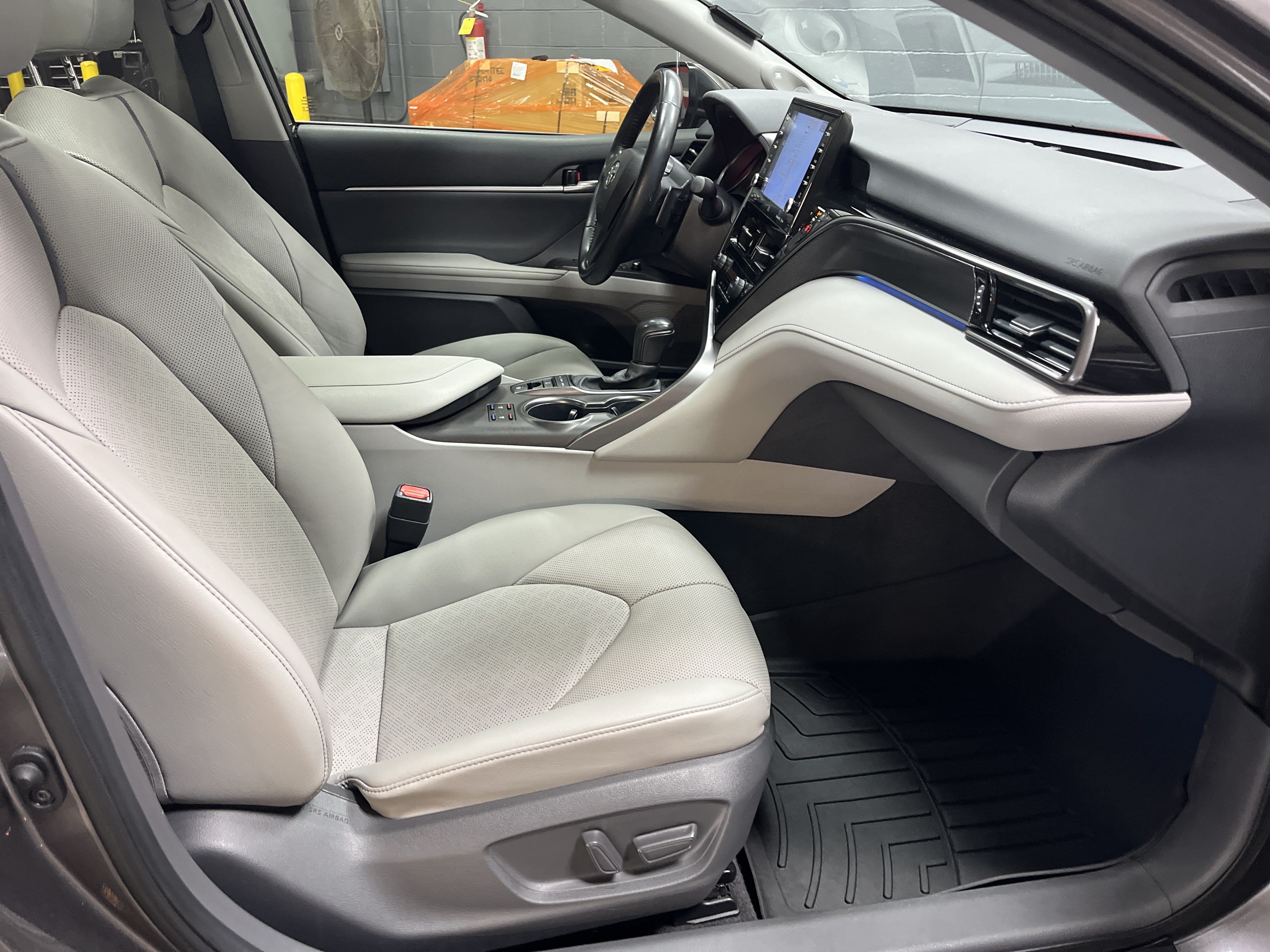 Certified 2021 Toyota Camry XSE w/ Navigation Package FWD image 33