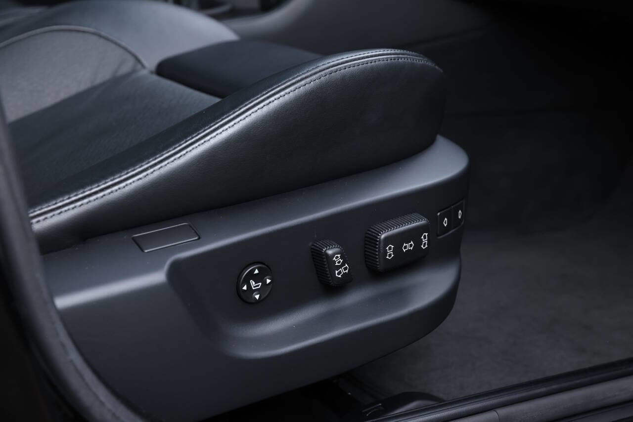 Used 2002 BMW M5 image 82