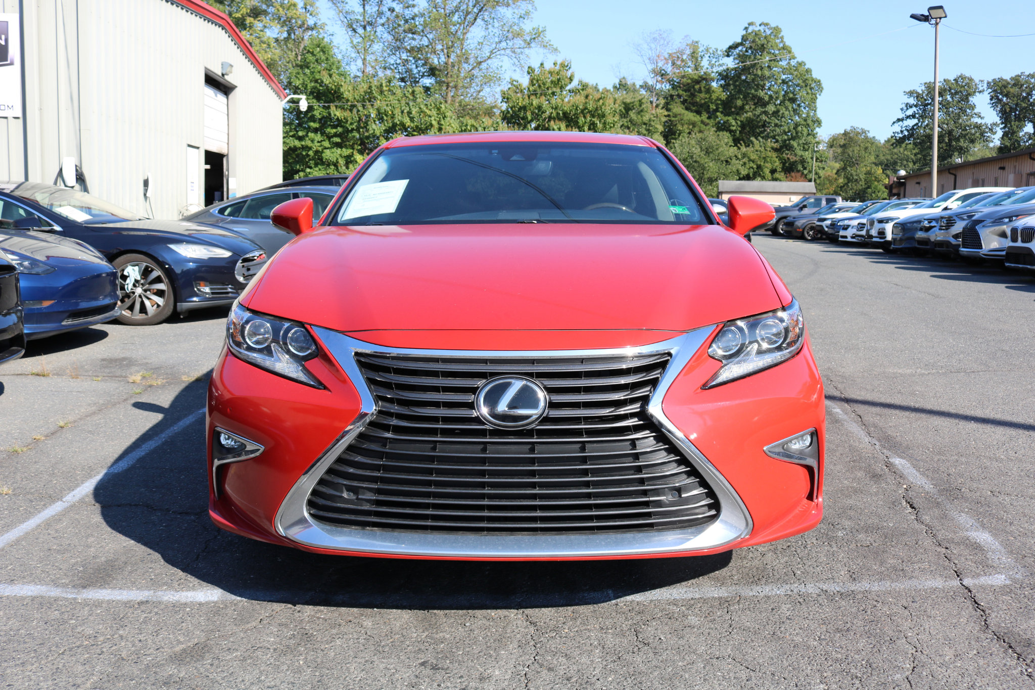 Used 2016 Lexus ES 350 w/ Luxury Package w/Wood Trim image 5