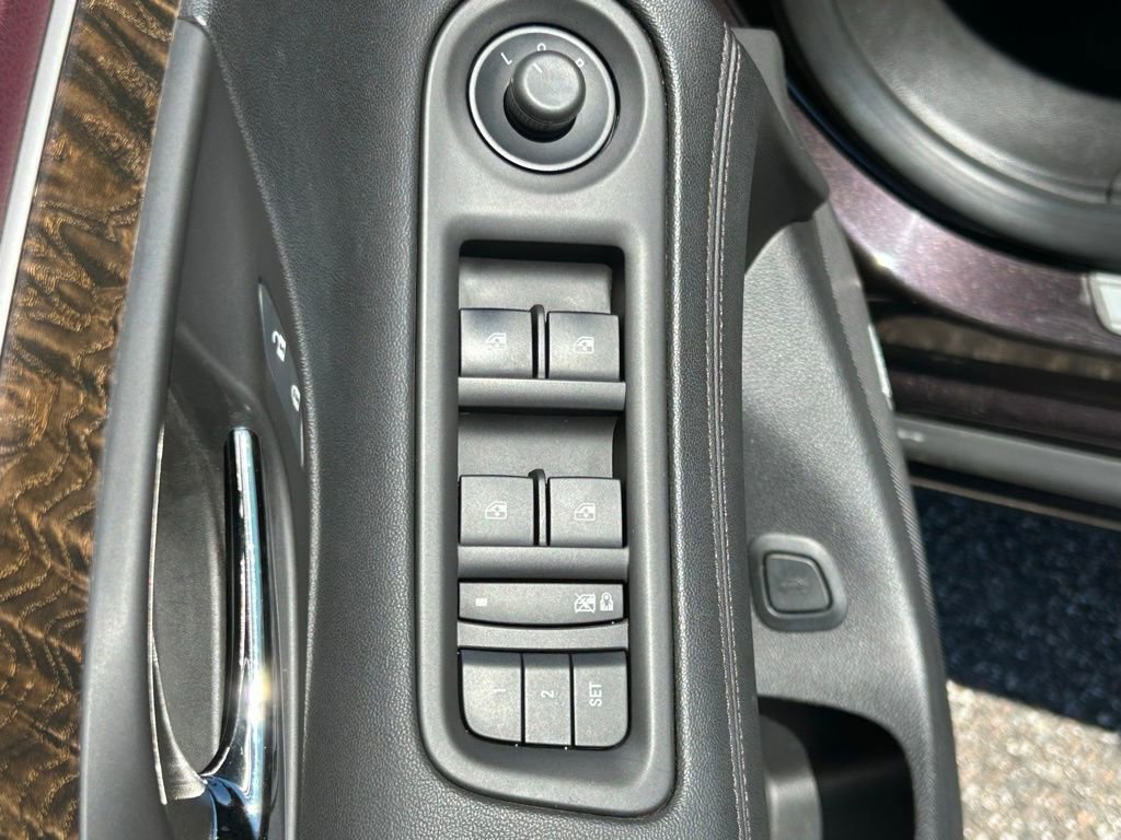 Used 2014 Buick LaCrosse Premium w/ Ultra Luxury Package image 21