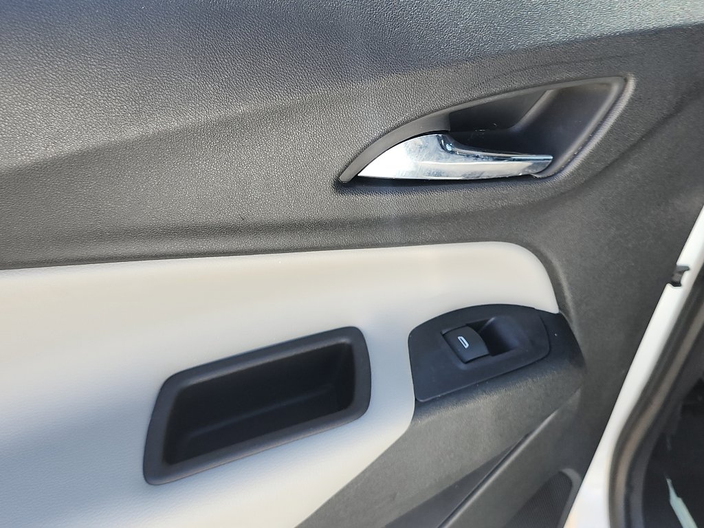 Used 2018 Chevrolet Equinox LT FWD image 13