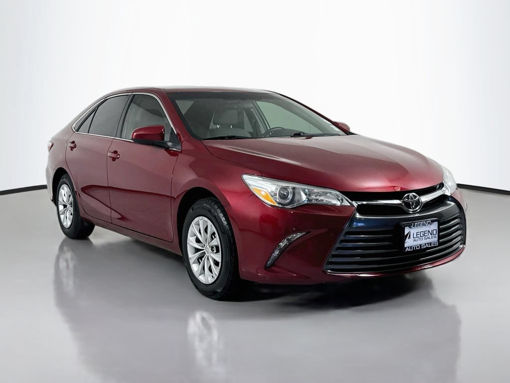 Used 2017 Toyota Camry LE FWD image 4
