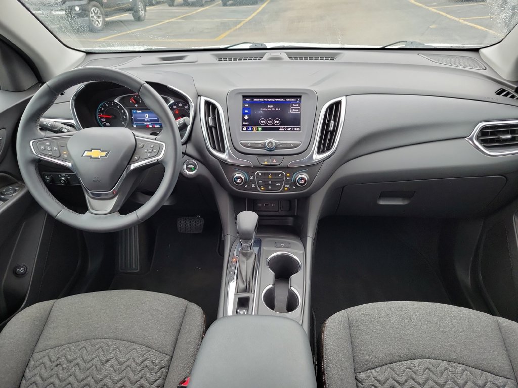 Used 2024 Chevrolet Equinox LT FWD image 14