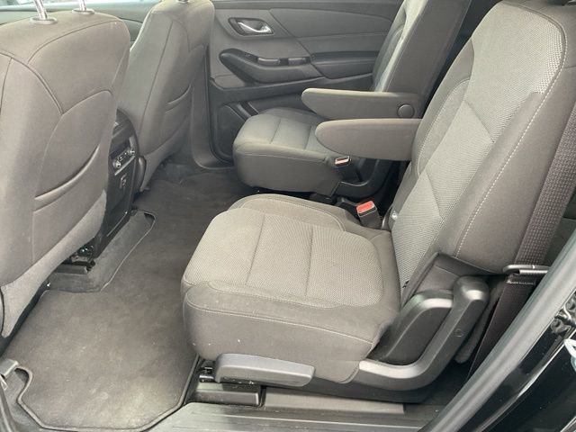 Used 2023 Chevrolet Traverse LT image 19