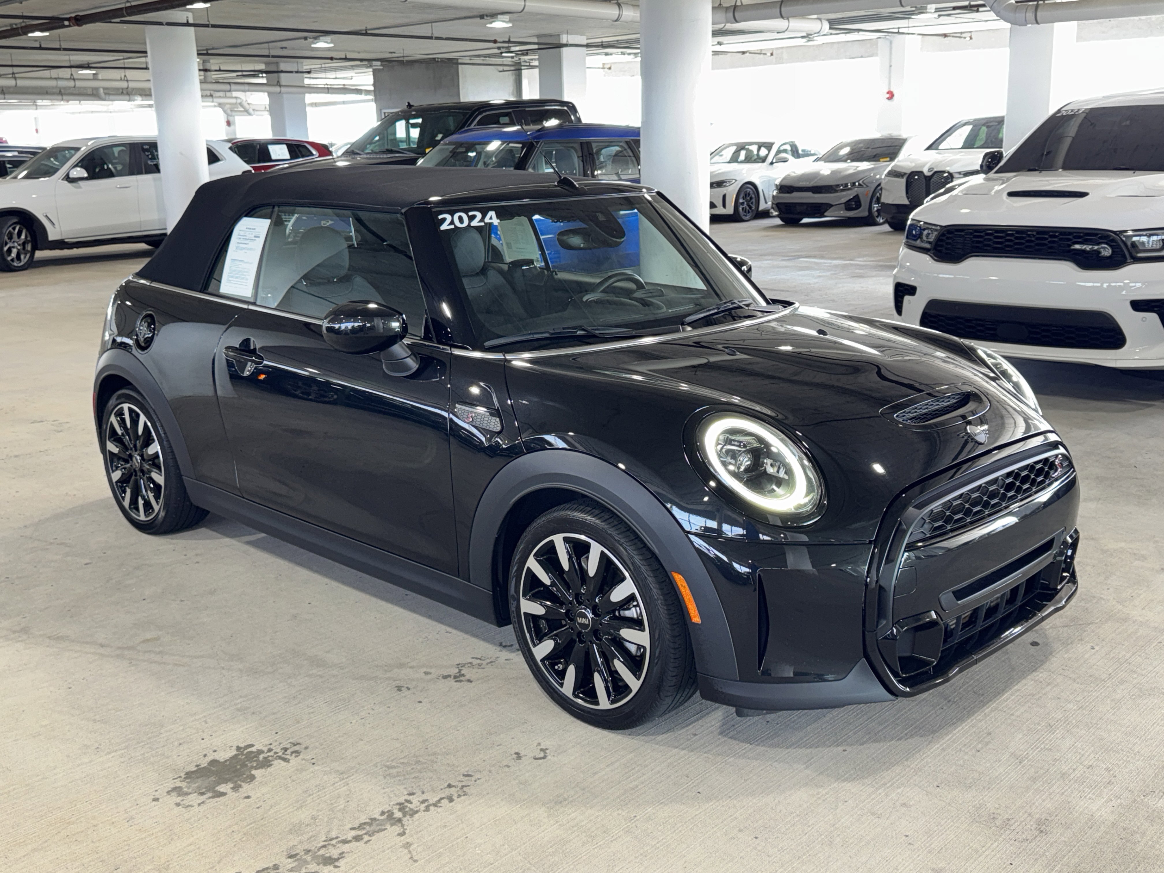 Used 2024 MINI Cooper S FWD image 2