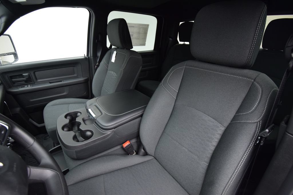 New 2026 RAM 2500 Tradesman AWD/4WD image 32