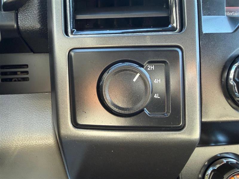 Used 2019 Ford F150 XLT image 40