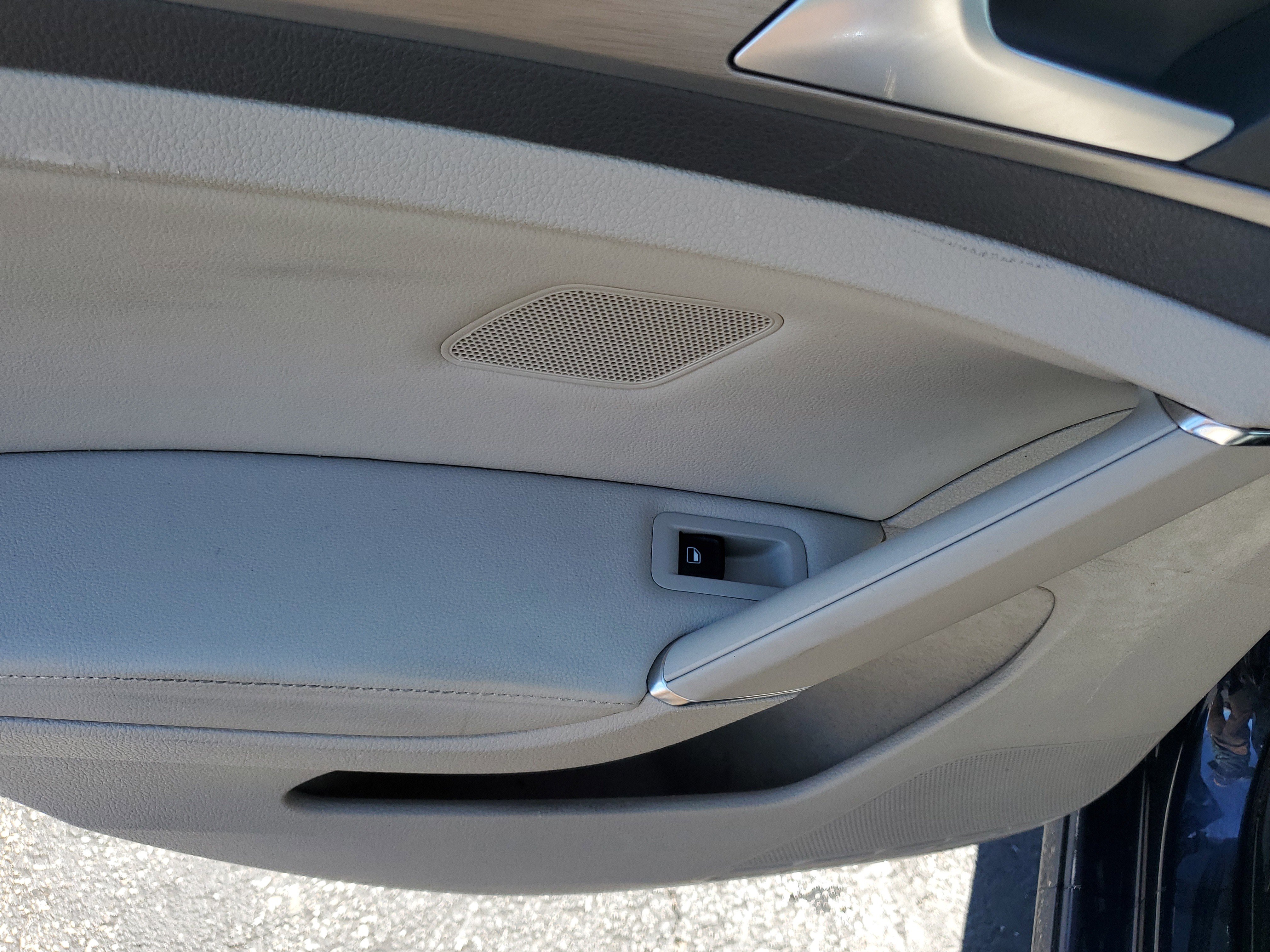 Used 2015 Volkswagen Golf TDI S image 14