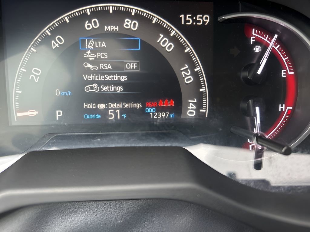 Used 2025 Toyota RAV4 LE image 20